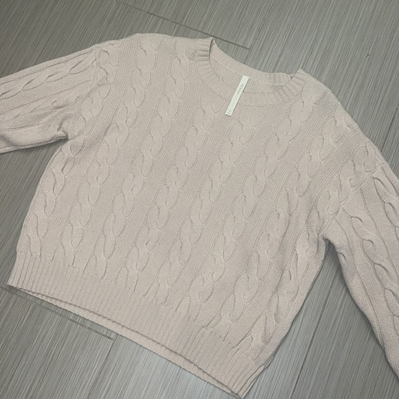 Babaton | Illustrator Sweater - Picture 4 of 8